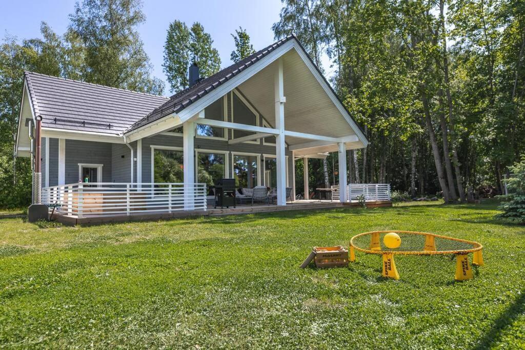 Modern Villa With Sauna & Hot Tub Hiiumaa Exterior foto